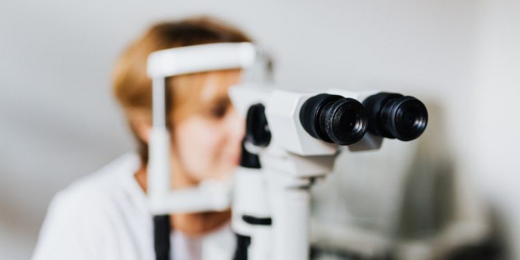 Na czym polega iniekcja AMD? - Choroby leczenie amd